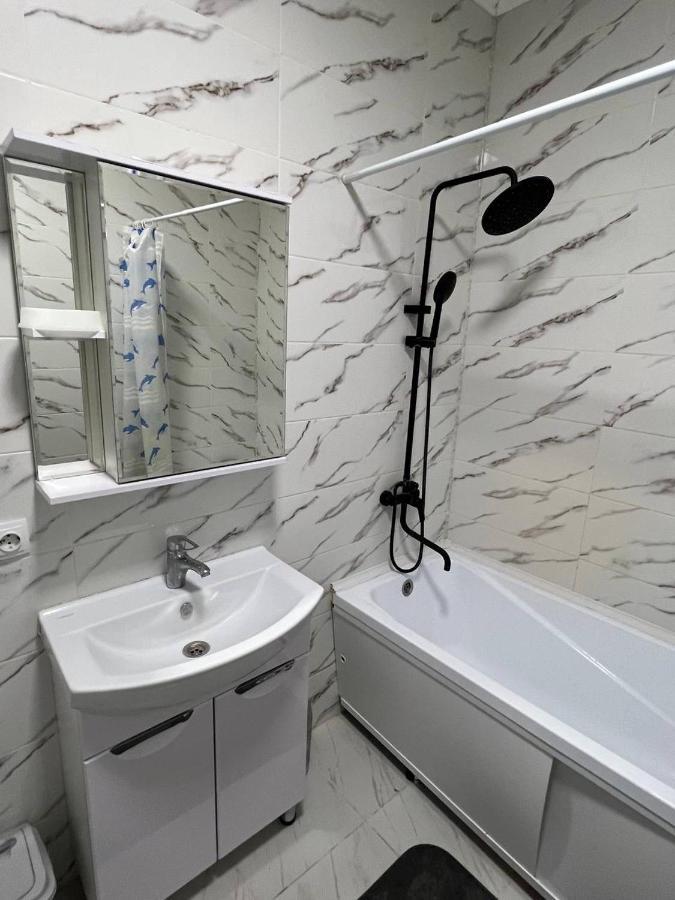2-Room Apartment Mossovet Бишкек Экстерьер фото
