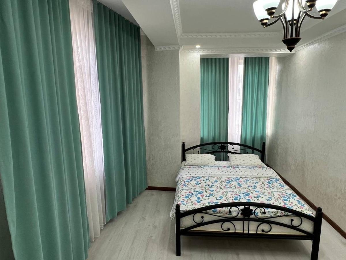 2-Room Apartment Mossovet Бишкек Экстерьер фото